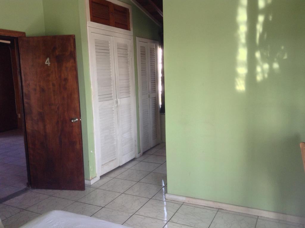 Amelia Guest House San Pedro  Exterior foto